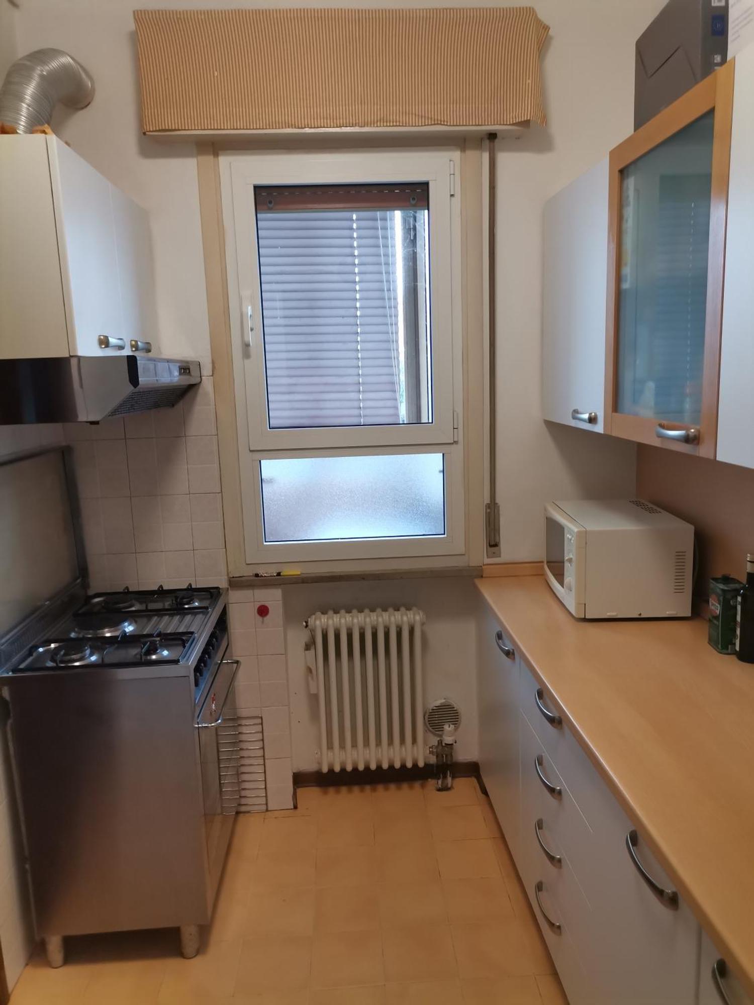 Ampia Camera Con Balcone Privato Pordenone Luaran gambar