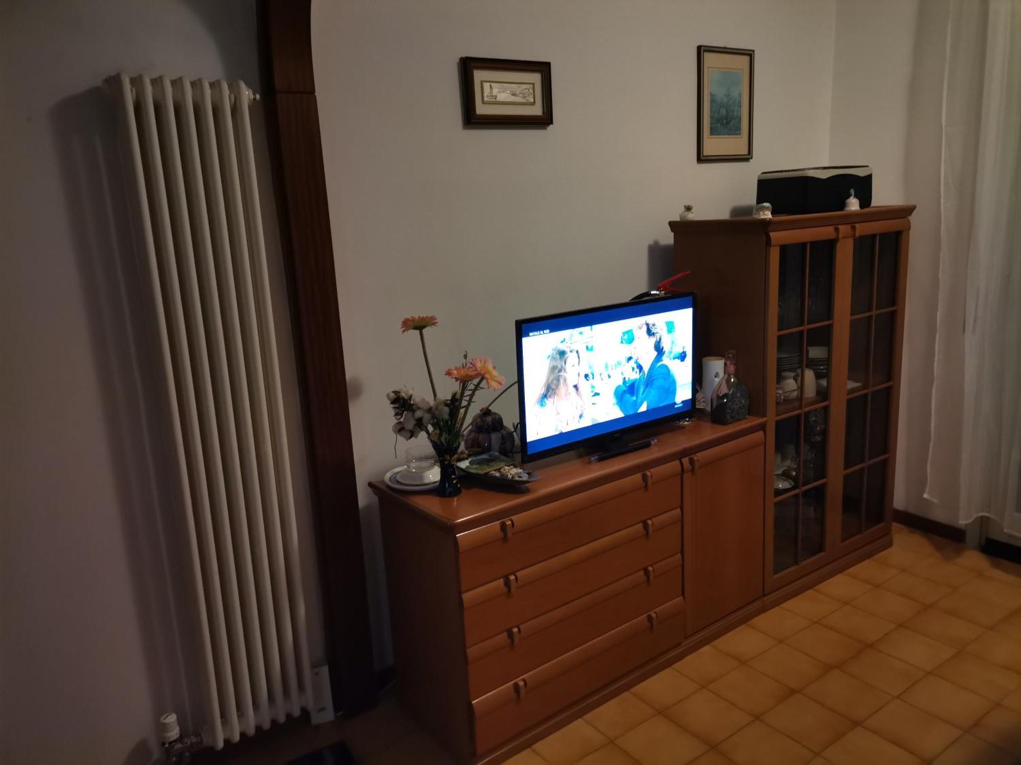 Ampia Camera Con Balcone Privato Pordenone Luaran gambar